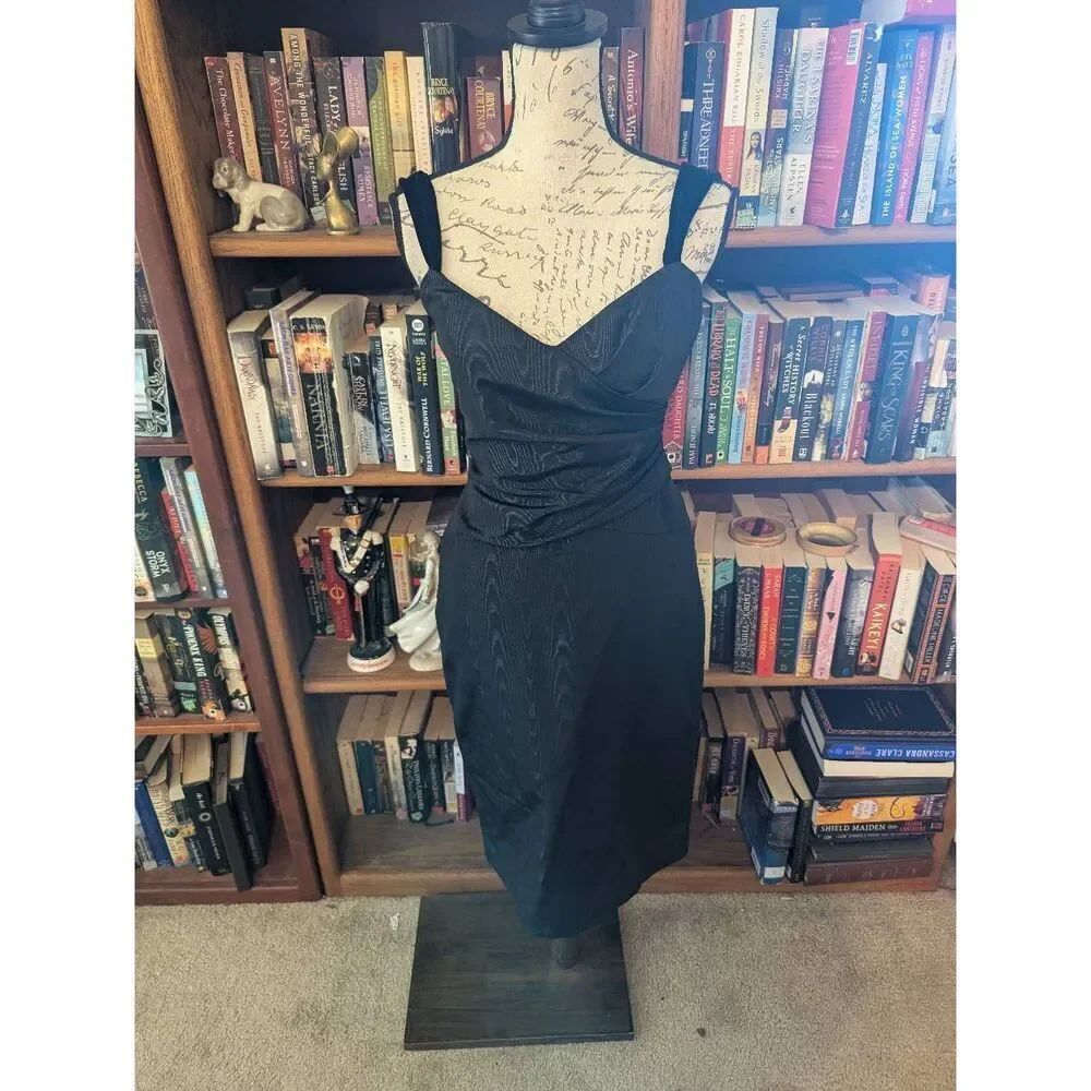 Brand New Vera Wang Womens Size 6 Black Sleeveless Cocktail Midi Dress Open Back
